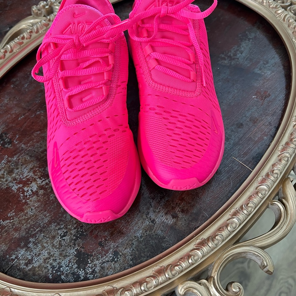 Women’s Nike Air Max 270